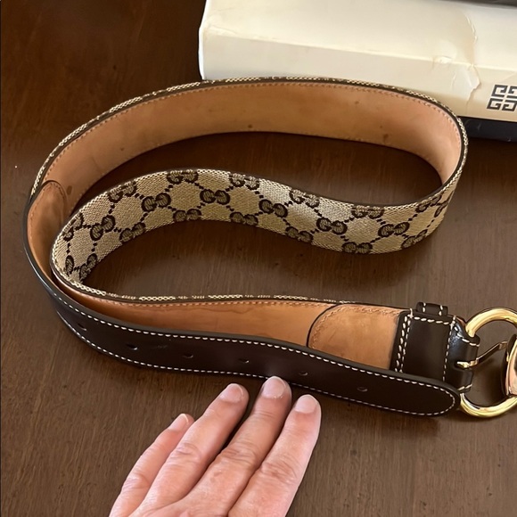 Gucci GG Canvas and Leather Belt with Gold Buckle - Size 80/32 - Picture 1 of 7